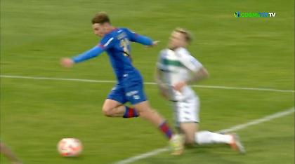 To VAR διόρθωσε τον Αγγελάκη και πήρε πίσω το πέναλτι του Βόλου