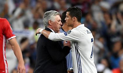 Στην προπόνηση της Ρεάλ ο Ρονάλντο, τα είπε με τον Αντσελότι