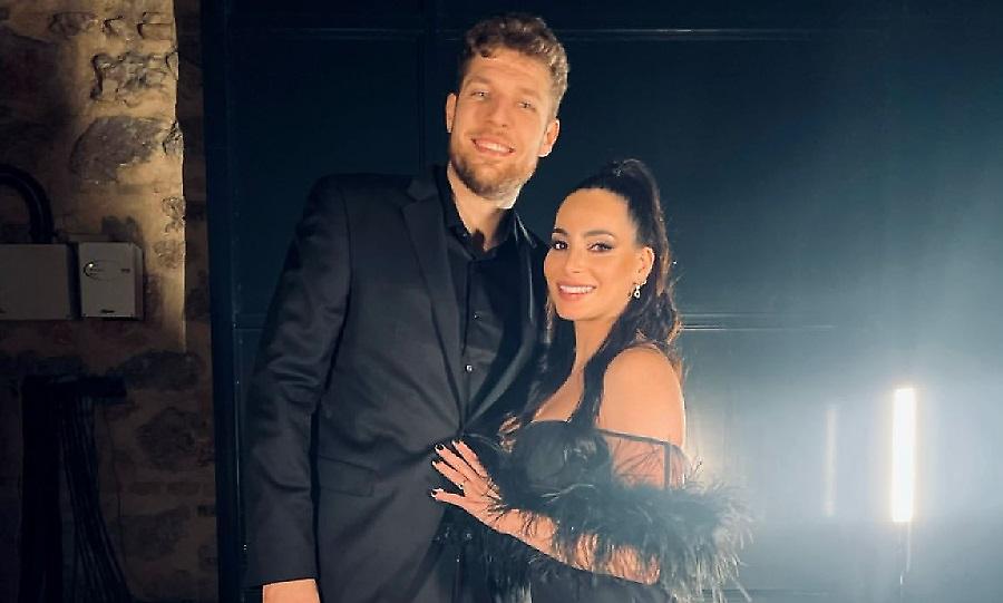 Μαζί στον γάμο του Σλούκα οι Βεζένκοφ-Ελευθεριάδου: Η κοινή φωτογραφία στα social media