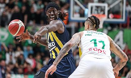 Επίδειξη δύναμης της Φενέρ μέσα στην Προύσα!