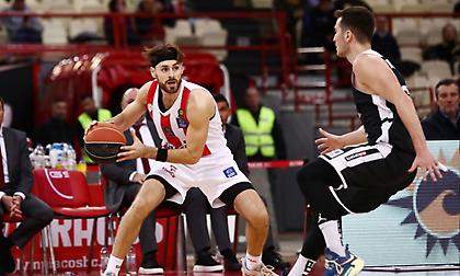 Είχε 3/3 τρίποντα σε δύο λεπτά ο Πάπας και αποθεώθηκε