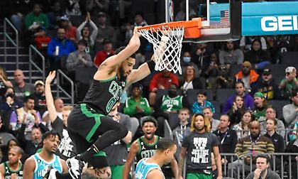 Ξεπέρασαν το εμπόδιο των Χόρνετς με μυθικό Τέιτουμ οι Σέλτικς