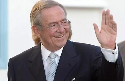 Οι πολιτικές παρουσίες στο «ύστατο χαίρε» του τέως βασιλιά Κωνσταντίνου