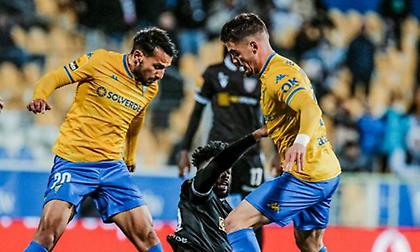 «Φρέναρε» την Κάσα Πία κι «ανάσανε» η Εστορίλ