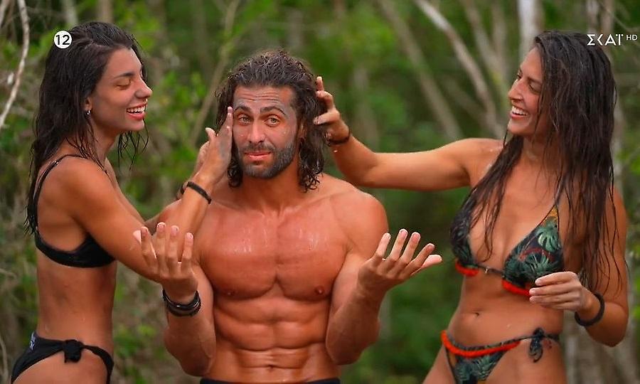 Survivor All Star: Τα κορίτσια περιποιούνται τον Κωνσταντίνο Βασάλο