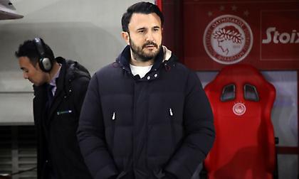 Έντονα παράπονα από τον Καρυπίδη στον διαιτητή - Παραδέχτηκε ότι έκανε λάθος ο Μαρτίνς