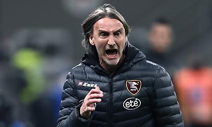 Επαναπροσέλαβε τον προπονητή της δυο μέρες αφότου τον απέλυσε η Σαλερνιτάνα!