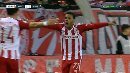 Κέρασε... ασίστ μετά από τρομερή ενέργεια ο εορτάζων Ανδρούτσος, το 1-0 ο Γκάρι Ροντρίγκες!