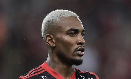 Τον Ραμόν της Φλαμένγκο πάει να πάρει ο Ολυμπιακός!