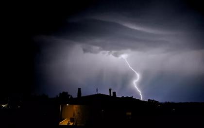 Εκτακτο δελτίο της ΕΜΥ: Έρχονται διαδοχικά κύματα κακοκαιρίας από σήμερα το βράδυ