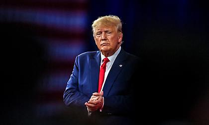 Ο Ντόναλντ Τραμπ ζητά να επιστρέψει στο Facebook