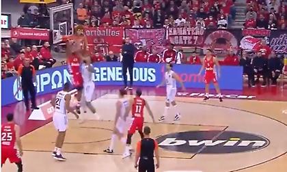 Η υπέροχη alley-oop συνεργασία Σλούκα-Μπολομπόι!