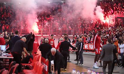 Η κόλαση του ΣΕΦ και η αφιέρωση της νίκης από τον Μπαρτζώκα: Η παρακάμερα με Ρεάλ Μαδρίτης!