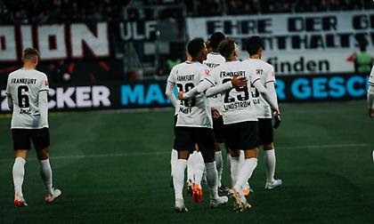 Νίκες για Άιντραχτ και Ουνιόν, διασυρμός για Φράιμπουργκ και τριπλή ισοβαθμία πίσω από την Μπάγερν