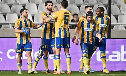 «Καθάρισε» τον Ακρίτα Χλώρακα και προσπέρασε ξανά την Πάφο ο ΑΠΟΕΛ