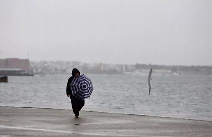 Καιρός: Βροχές και καταιγίδες κυρίως στα δυτικά και βόρεια