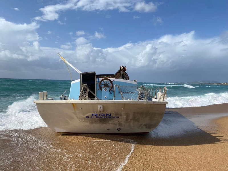 Μεσσηνία: Βρέθηκε και τρίτο ακυβέρνητο ιστιοφόρο σε παραλία