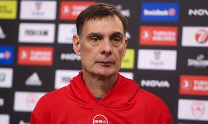 Μπαρτζώκας: «Η πίεση στον Ολυμπιακό είναι πάντα μεγάλη, πιστοί στο πλάνο μας με Μακάμπι»