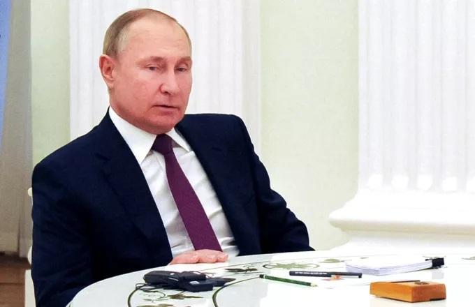 Bloomberg: Ο Πούτιν ετοιμάζει νέα επίθεση στην Ουκρανία
