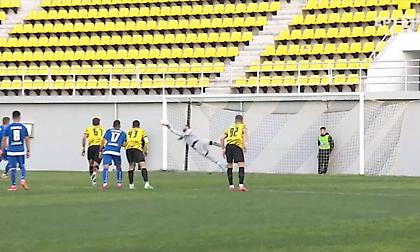 Απίθανη εκτίναξη του Γκίνη, έπιασε πέναλτι του Μάναλη