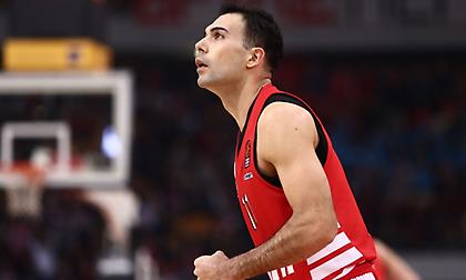 Ανακούφιση με Σλούκα στον Ολυμπιακό, ερωτηματικό για τη διαβολοβδομάδα