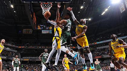 «Τυφώνας» Γιάννης χτύπησε τους Πέισερς