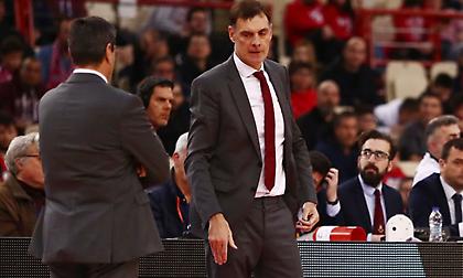 Μπήκε στο παρκέ και αποβλήθηκε με δύο τεχνικές ποινές ο Μπαρτζώκας!