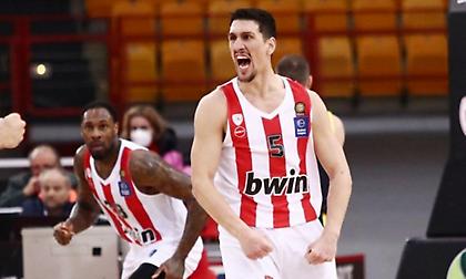 Ολυμπιακός: Ρεκόρ καριέρας και νταμπλ-νταμπλ μετά από 8 χρόνια για Λαρεντζάκη