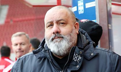 Καραπαπάς για τη φάση στο ΑΕΚ-Άρης: «Γνωμοδότηση του μπαρμπα-Μπένετ. Αυτά η UEFA τα βλέπει;»