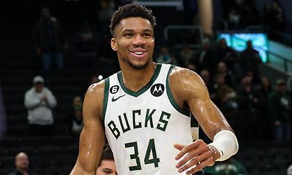 Αντετοκούνμπο: «Αν αποσυρθώ τώρα θα ήμουν χαρούμενος με ό,τι έχω πετύχει, δεν χρωστάω σε κανέναν»!