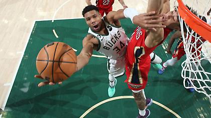 Ο Γιάννης «διέλυσε» με 50 πόντους τους Πέλικανς!