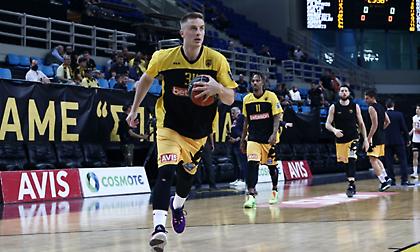 Συμφώνησε με τον Ίαν Χάμερ το Περιστέρι bwin