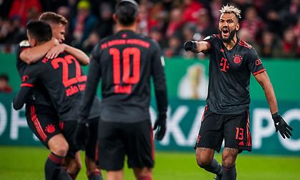 Ντεμπούτο για… φίλημα από Κανσέλο και πρόκριση με «τεσσάρα» για την Μπάγερν!