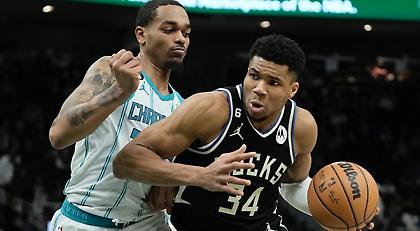 Η double-double εμφάνιση του Γιάννη με τους Χόρνετς