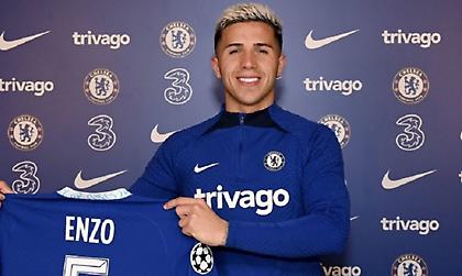 «Μπλε» και με τη... βούλα: Ανακοίνωσε την απόκτηση του Ένσο Φερνάντες η Τσέλσι!
