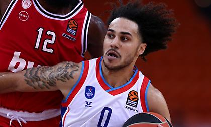 Λάρκιν: «Εξαιρετική ομάδα ο Ολυμπιακός, πρέπει να… χτυπήσουμε πρώτοι στο ΣΕΦ»