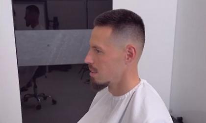 Ο Χάμσικ έκοψε την μοϊκάνα του μετά από 20 χρόνια για το... πρωτάθλημα της Νάπολι