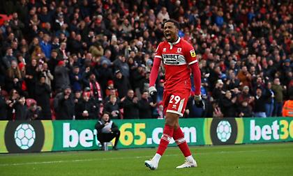 Ασύλληπτο γκολ με φαλτσαριστή λόμπα από Άκπομ - Καρφί για πρώτος σκόρερ στην Championship!