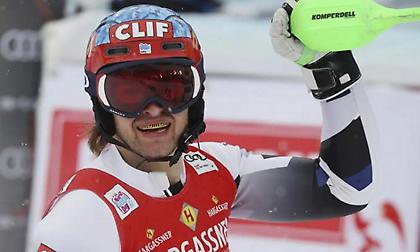 Ιστορικό μετάλλιο για την Ελλάδα - Ασημένιο στο παγκόσμιο σκι με τον Γκίννη