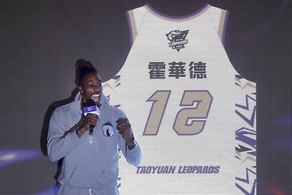 Το... ακούσαμε κι αυτό: Ο Ντουάιτ Χάουαρντ στον διαγωνισμό τριπόντων στο All Star Game της Ταϊβάν