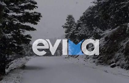 Κακοκαιρία «Barbara»: Πούλμαν με 40 επιβάτες εγκλωβίστηκε στο καταφύγιο της Δίρφυς