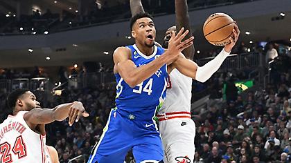 Γιάννης… τριπλός και 7η σερί νίκη για τους Μπακς!