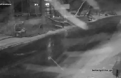 Κακοκαιρία «Barbara»: Χιονίζει σε Βόλο και Πήλιο - Απαγορευτικό απόπλου για Σποράδες