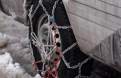 Κακοκαιρία «Barbara»: Μόνο με αλυσίδες η κίνηση στην Αθηνών-Λαμίας από Αφίδνες μέχρι Οινόφυτα