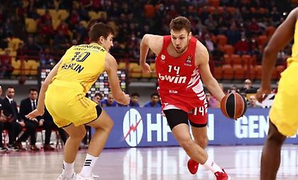 Οι διαιτητές στο Άλμπα-Ολυμπιακός