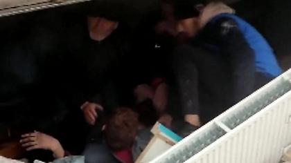 Προπονητής ακαδημιών ανασύρει από τα συντρίμμια τους νεαρούς παίκτες του στο Χατάι της Τουρκίας