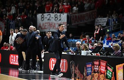 Μπαρτζώκας: «Αφιερώνουμε τη νίκη στα θύματα της Θύρας 7»