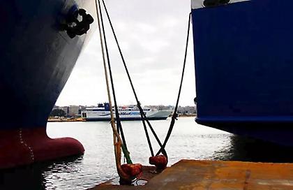 Δένουν κάβους τα πλοία λόγω 48ωρης πανελλαδικής απεργίας της ΠΝΟ