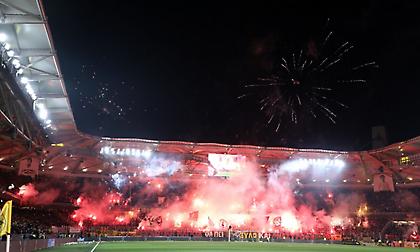 Εκπληκτική ατμόσφαιρα από τους οπαδούς της ΑΕΚ στην «Opap Arena»