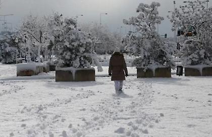 Κακοκαιρία Barbara - Επικαιροποίηση δελτίου: Πού θα συνεχιστούν οι χιονοπτώσεις σήμερα, Πέμπτη